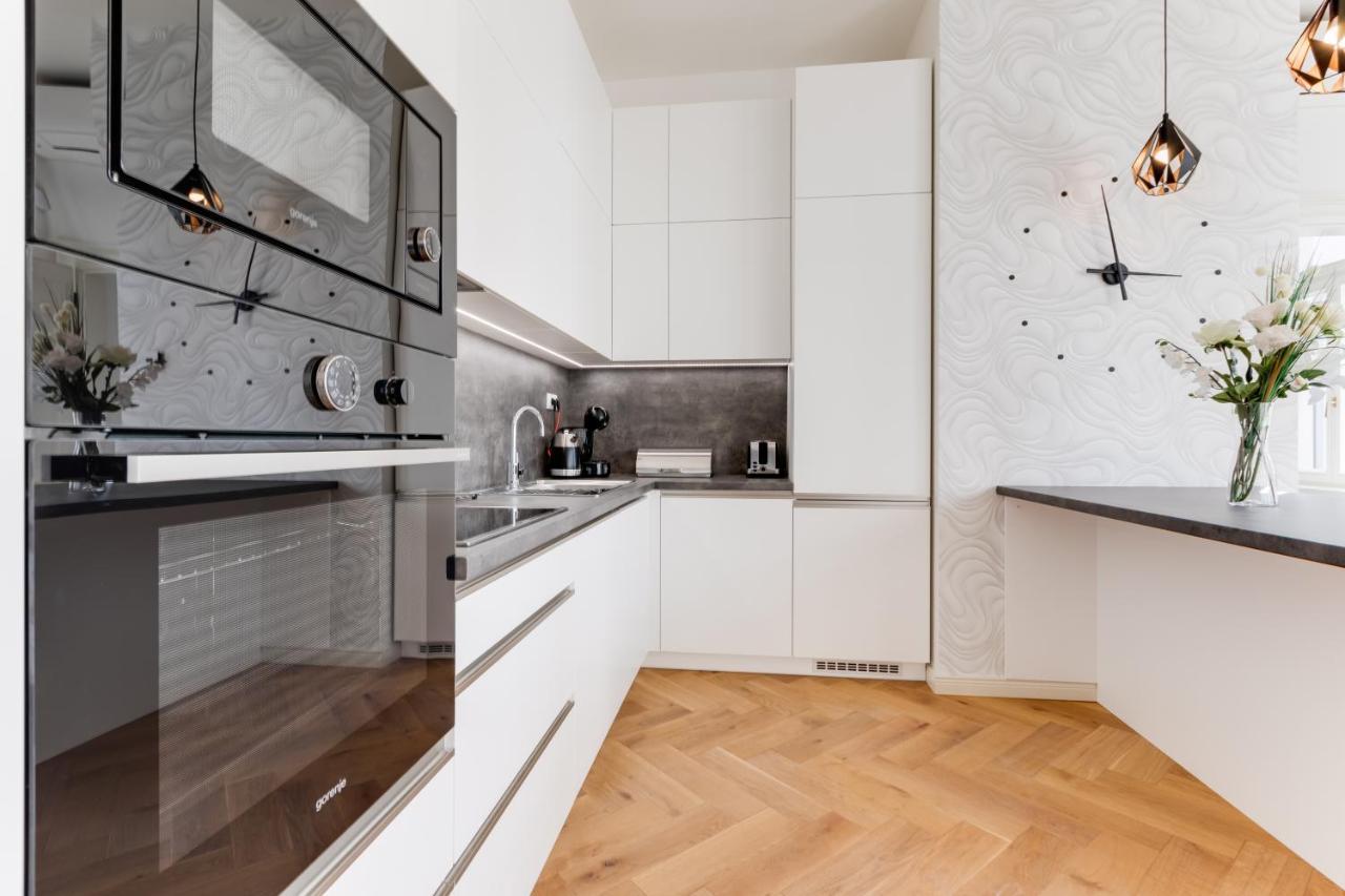 Ferienwohnung Andel Design Duplex, Ac, Garage Prag Exterior foto