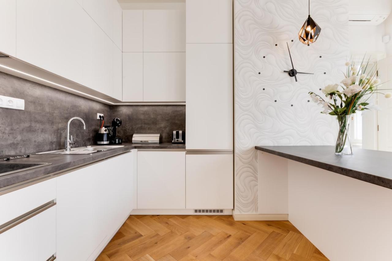 Ferienwohnung Andel Design Duplex, Ac, Garage Prag Exterior foto