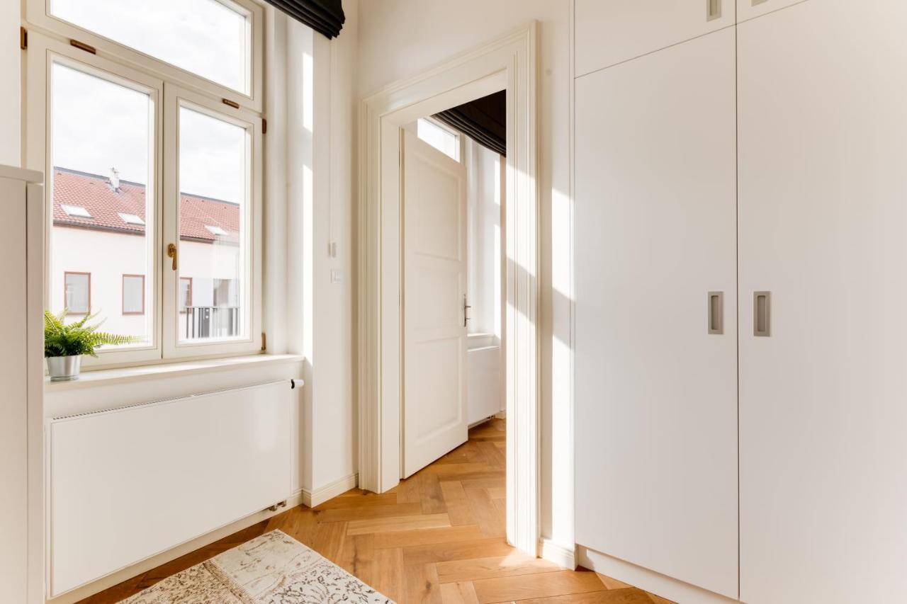 Ferienwohnung Andel Design Duplex, Ac, Garage Prag Exterior foto