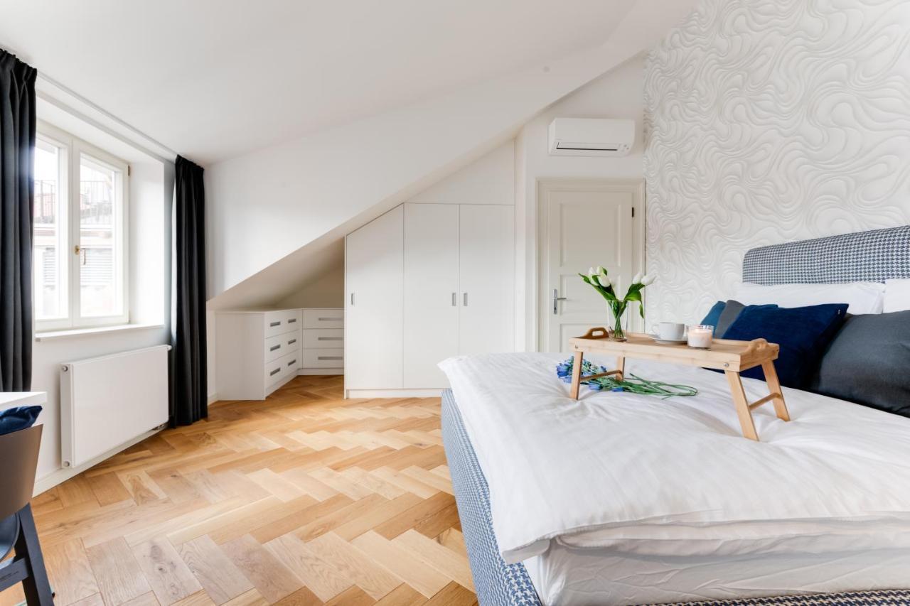 Ferienwohnung Andel Design Duplex, Ac, Garage Prag Exterior foto